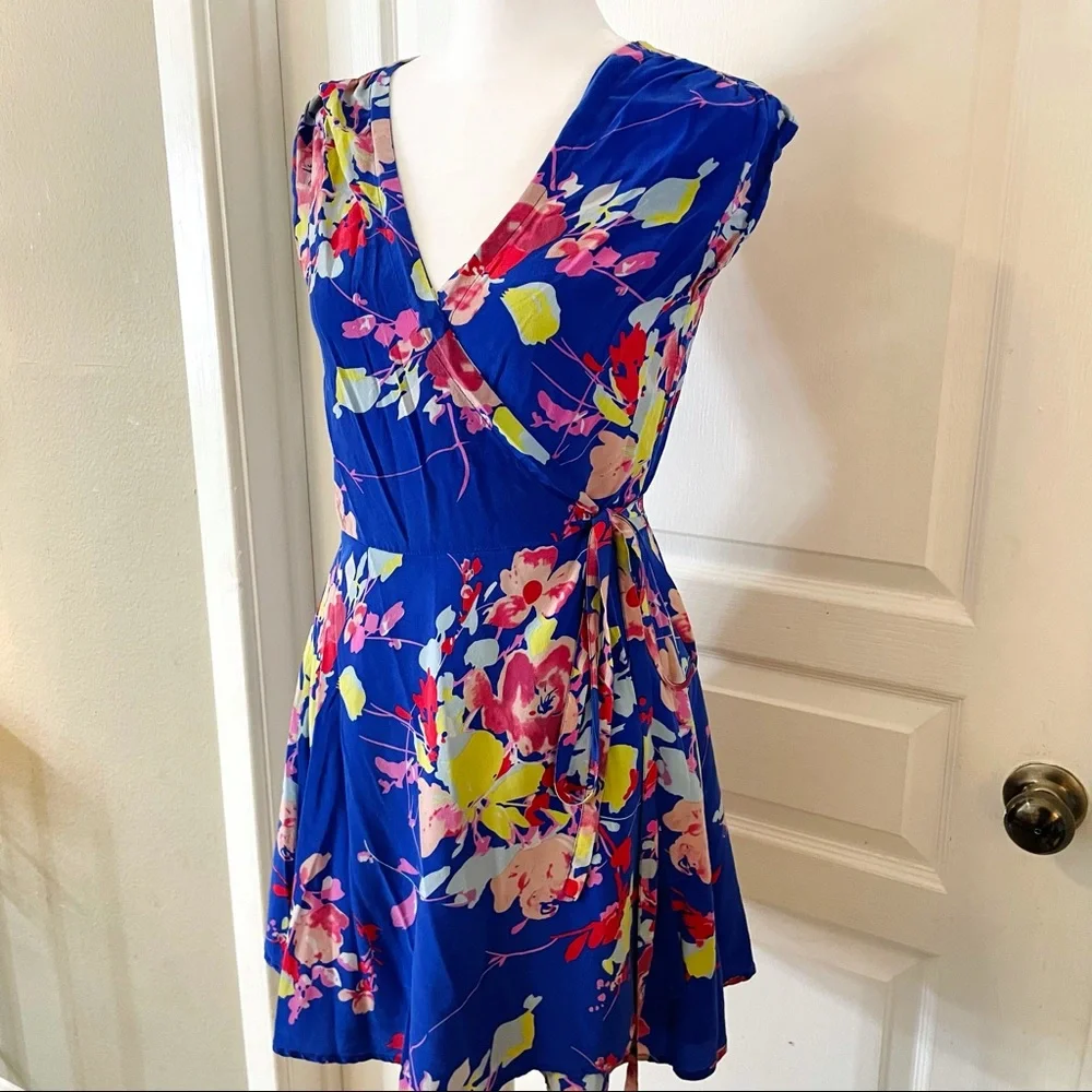 Yumi Kim Soho Mixer floral Dodger blue wrap dress - Picture 4 of 8